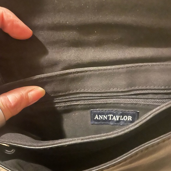 Ann Taylor Black Leather small Handbag - Picture 3 of 3